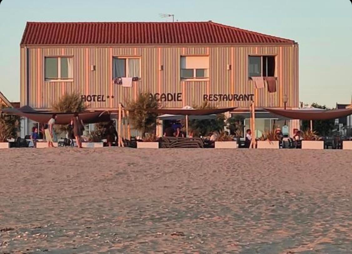 Acadie Saint Victor - Hotel Restaurant - Face Mer - Chatelaillon Plage Exterior photo